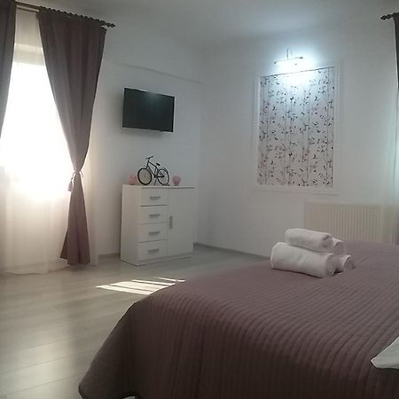 Apartament Liliac Бухарест Екстер'єр фото