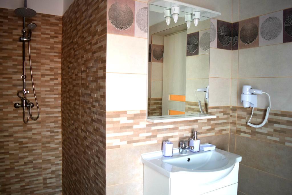Apartament Liliac Бухарест Екстер'єр фото