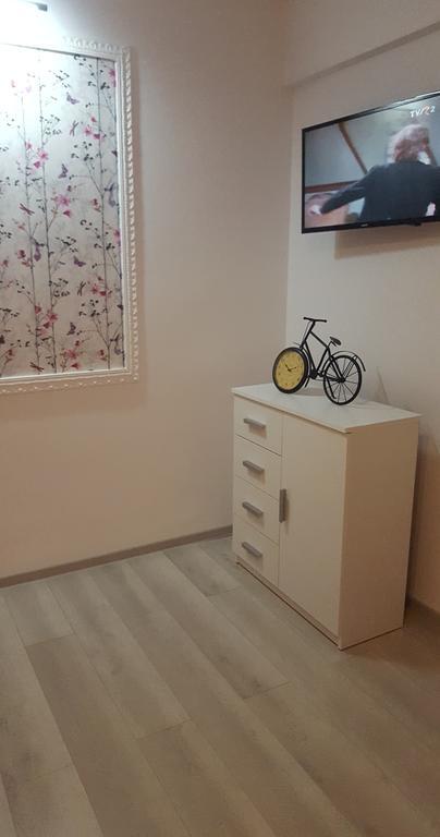 Apartament Liliac Бухарест Екстер'єр фото